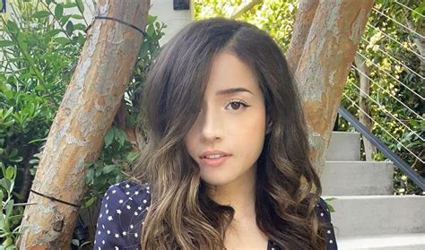 did pokimane leave otv
